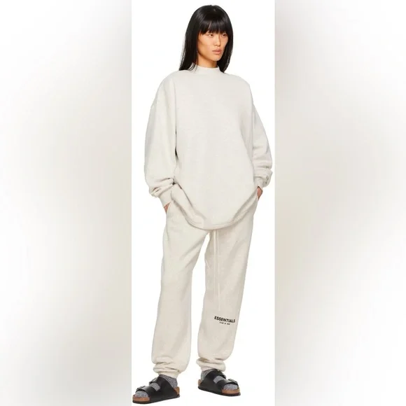 Essentials sweatpants - Picture 2 of 5